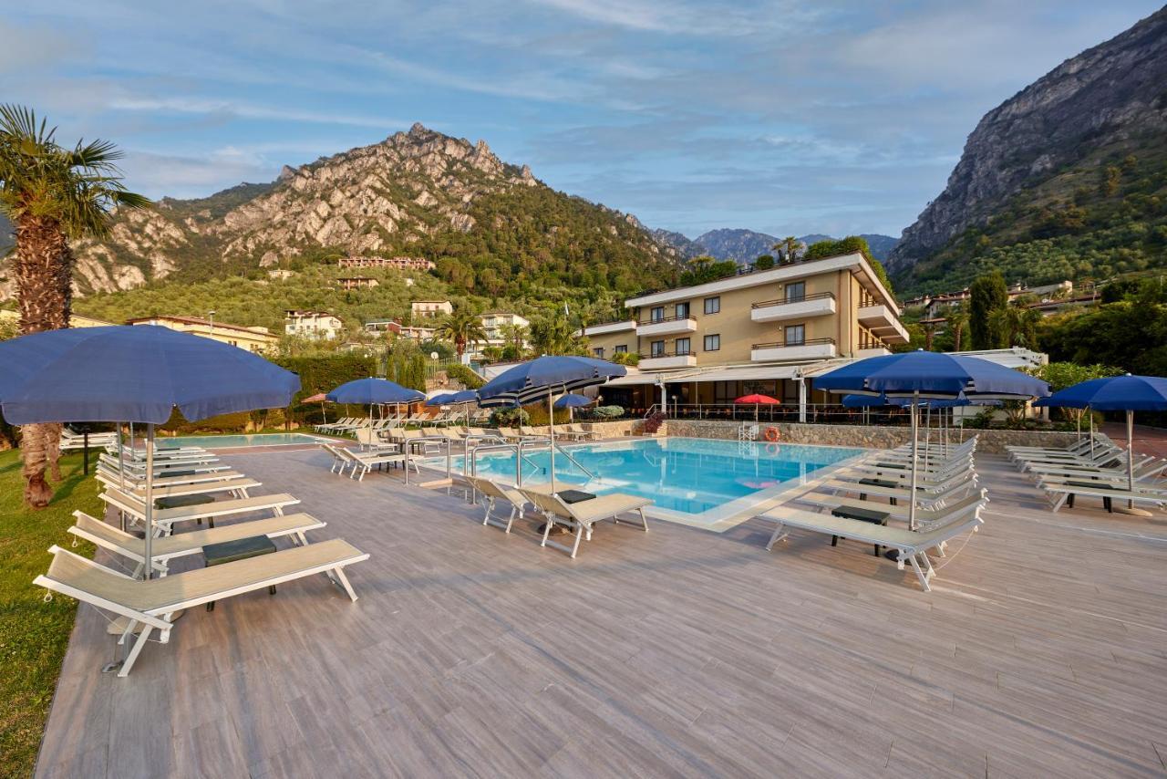 Hotel Royal Village Limone sul Garda Eksteriør billede