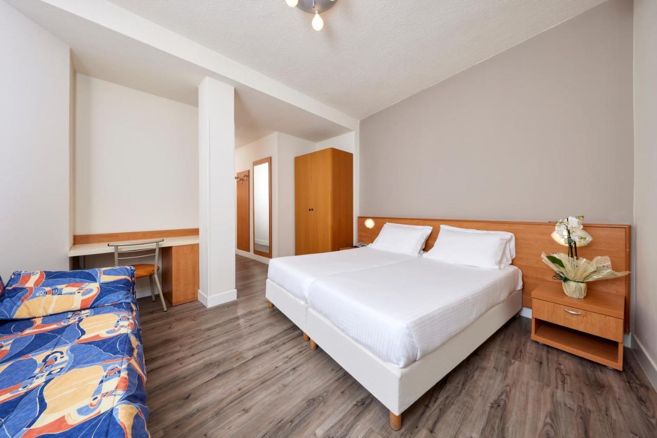Hotel Royal Village Limone sul Garda Værelse billede