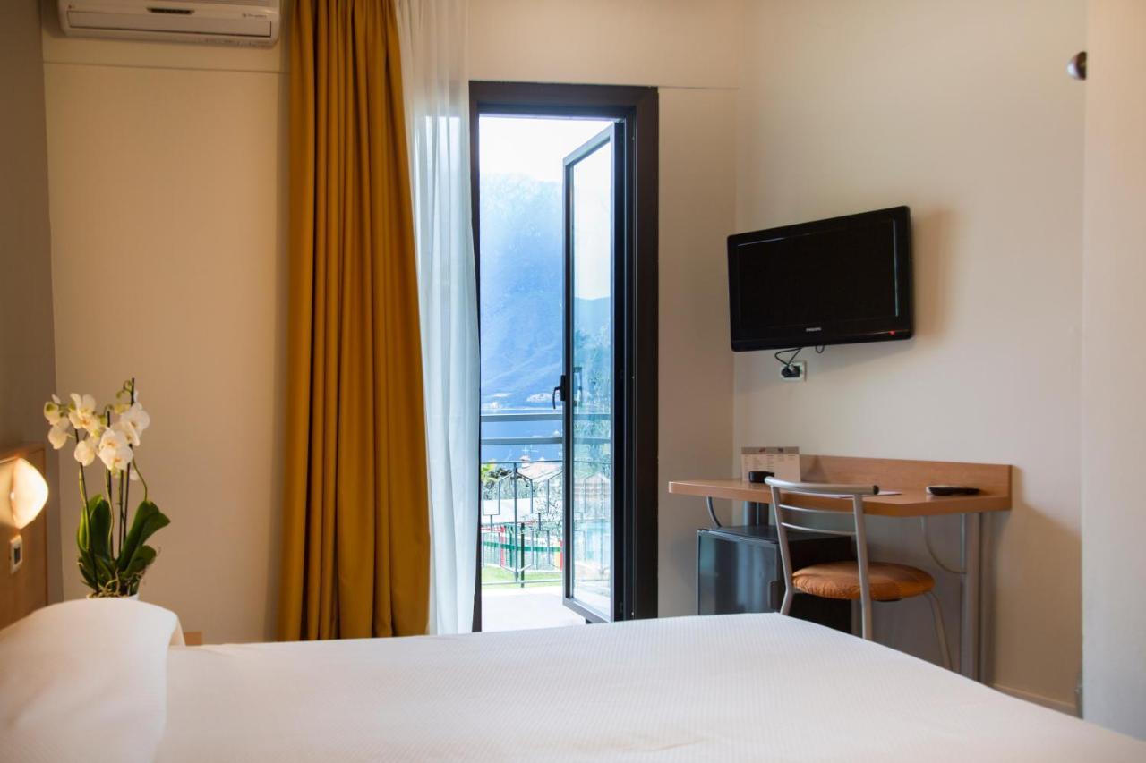 Hotel Royal Village Limone sul Garda Eksteriør billede