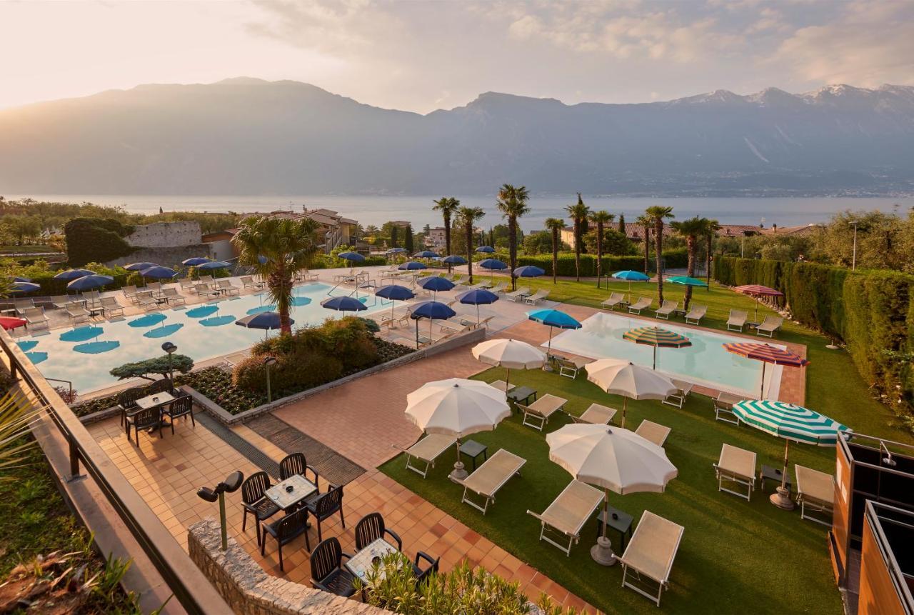 Hotel Royal Village Limone sul Garda Eksteriør billede