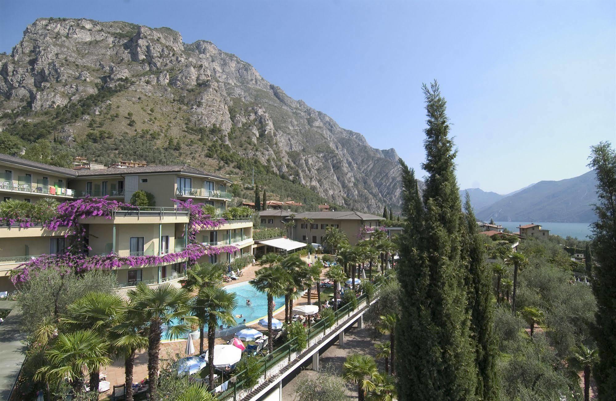 Hotel Royal Village Limone sul Garda Eksteriør billede