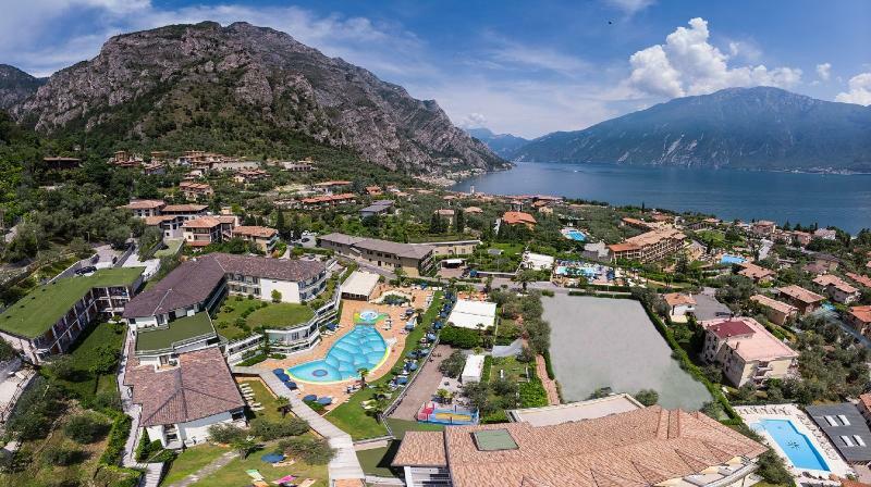 Hotel Royal Village Limone sul Garda Eksteriør billede