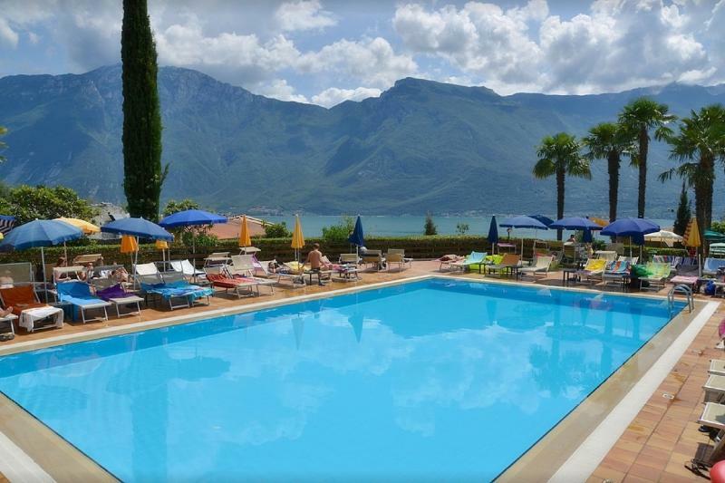 Hotel Royal Village Limone sul Garda Eksteriør billede